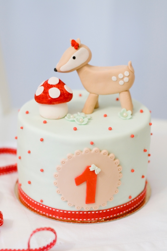 1st birthday cake by petite homemade