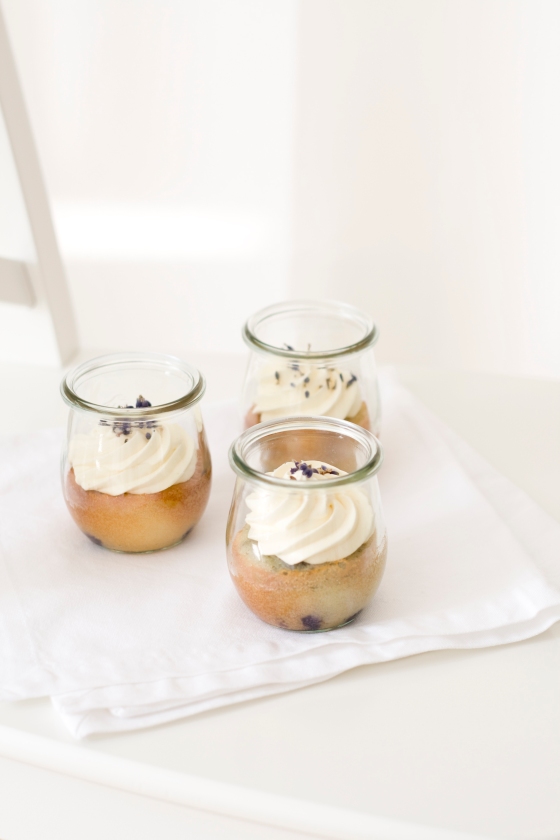 blueberry cake in a jar by petite homemade 3
