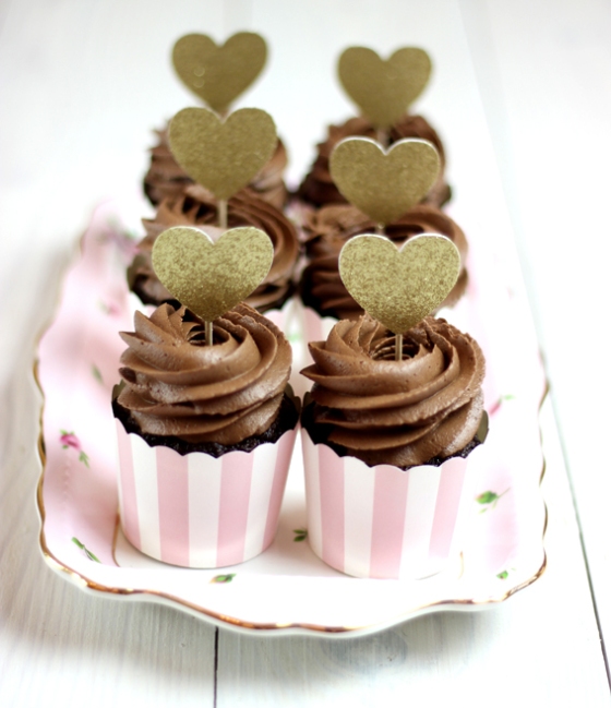 espresso chocolate cupcakes by petite homemade - recipe via call me cupcake